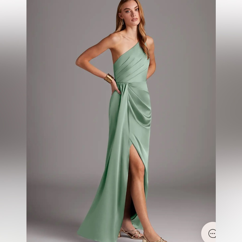 Azazie bridesmaids Green Gown